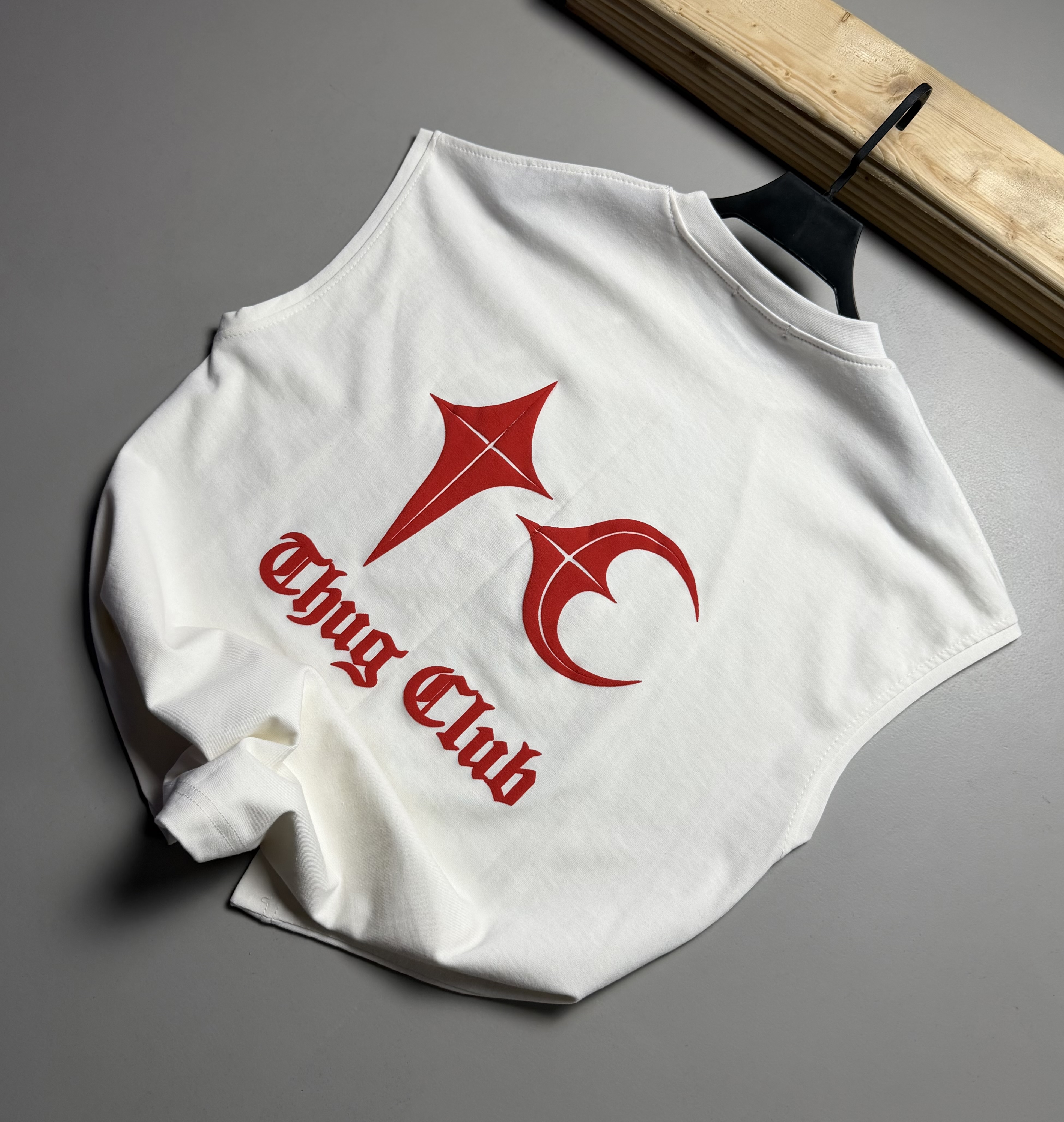 وست باکسی مدل Thug Club رنگ سفيد کد 623
