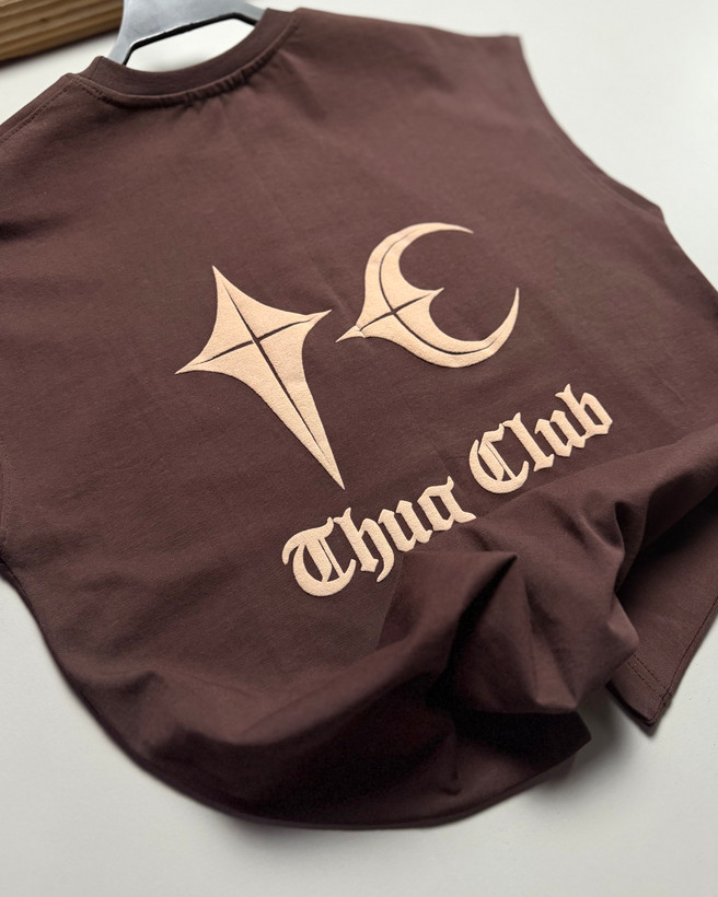 وست باکسی مدل Thug Club رنگ قهوه اي موكا کد 623